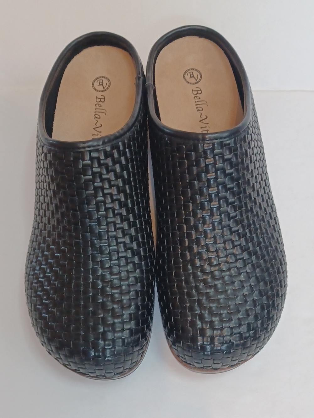 Bella Vita Black Woven Slip-On Mule Clogs Size 9.5M.  Like New.